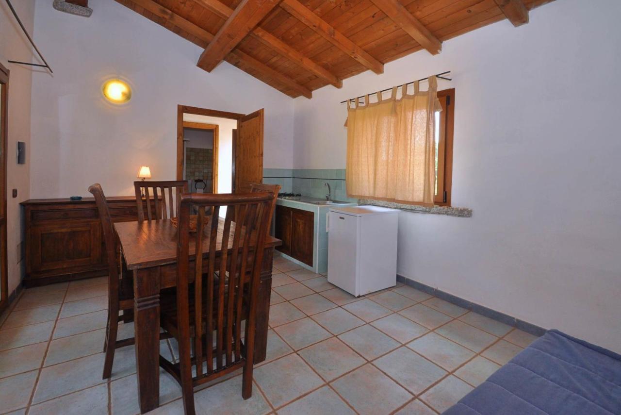 Mare Di Ginepri Apartment บาเดซี ภายนอก รูปภาพ