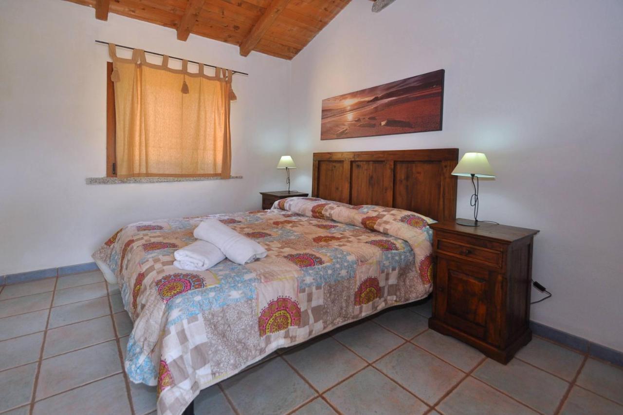 Mare Di Ginepri Apartment บาเดซี ภายนอก รูปภาพ